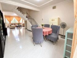 Blk 858 Tampines Avenue 5 (Tampines), HDB Executive #622660011